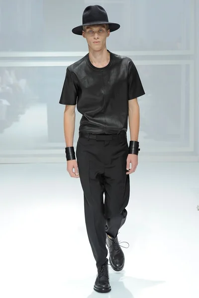 Look 36